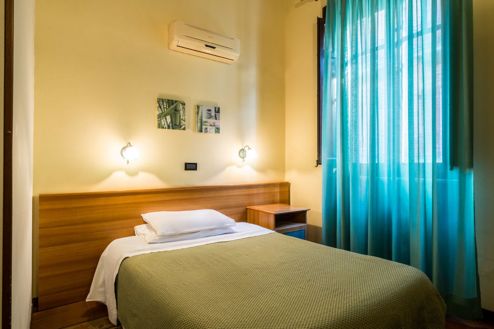 Hotel Italia Палермо Екстериор снимка