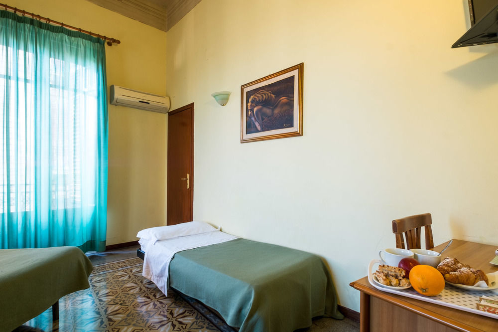 Hotel Italia Палермо Екстериор снимка